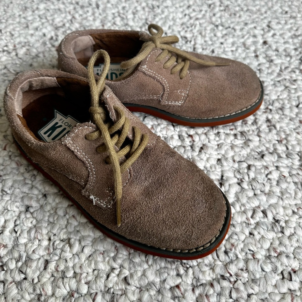 Florsheim Kids Suede Oxford Shoes in Sand